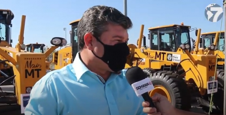 Máquinas atenderão nove municípios do Araguaia, diz prefeito
